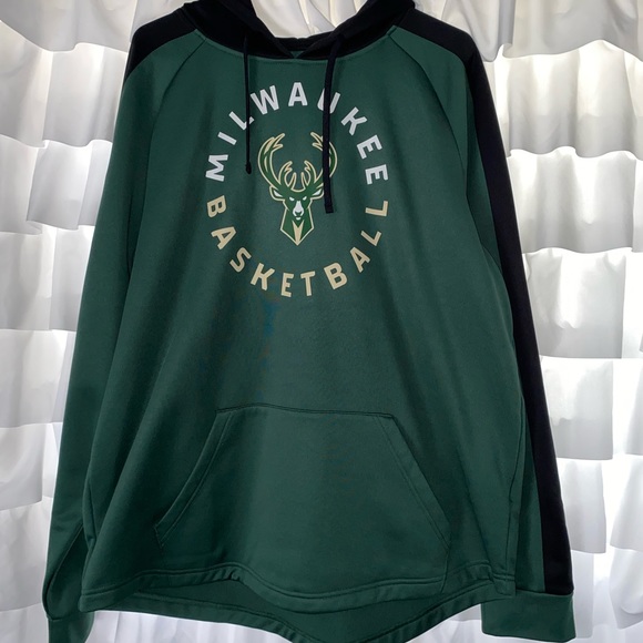 NBA Other - Milwaukee bucks hoodie